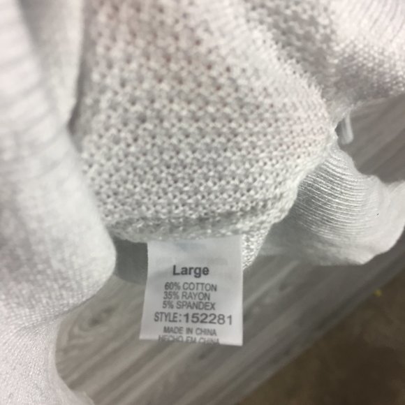 Poof Crew Neck Hi-Lo Knit Pullover - Picture 5 of 7